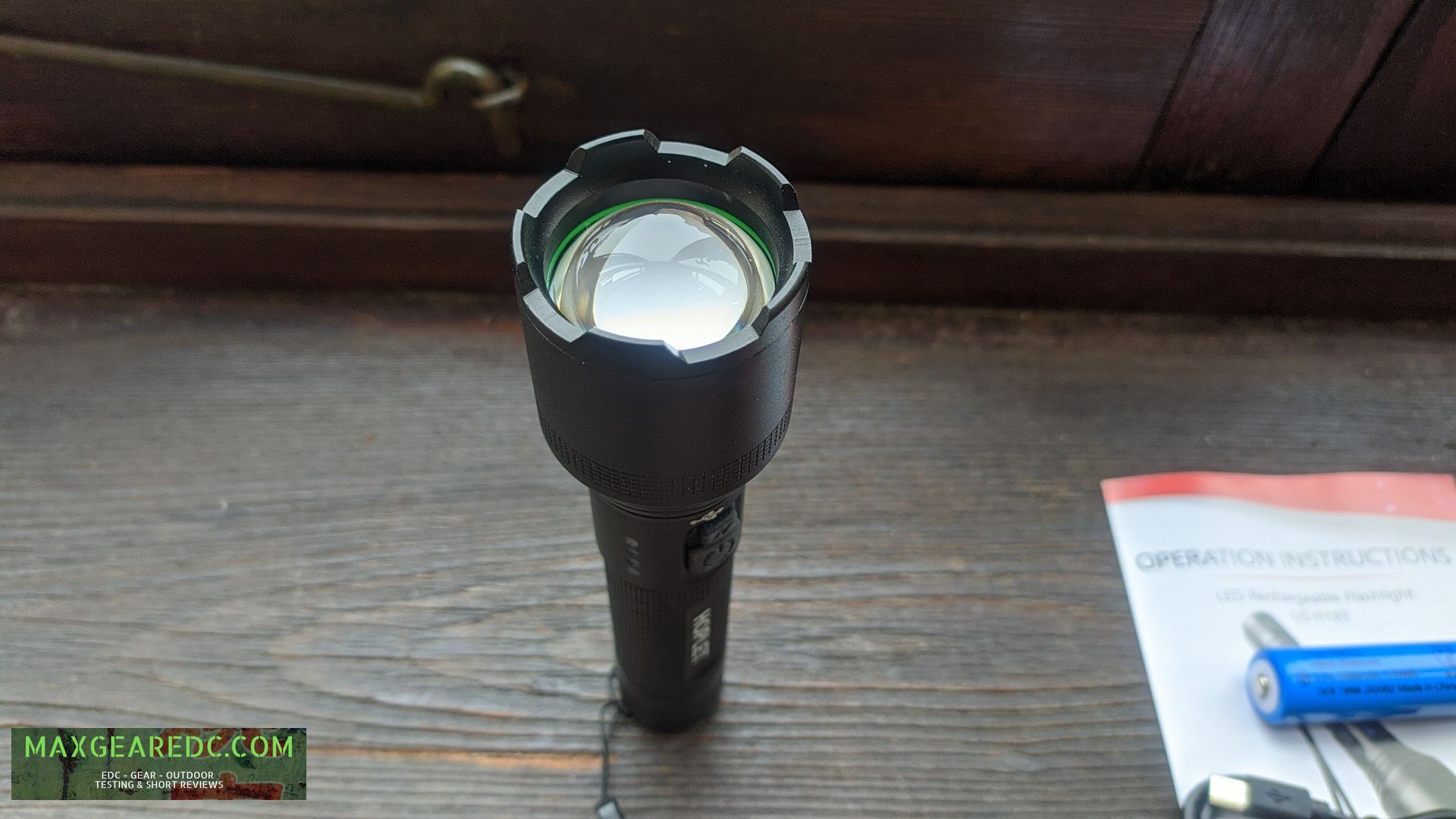 Hoplet_US_H185_Flashlight_Review_zoom_18650_maxgearedc.com_EDC_GEAR_OUTDOOR_TESTING_and_SHORT_REVIEWS_5