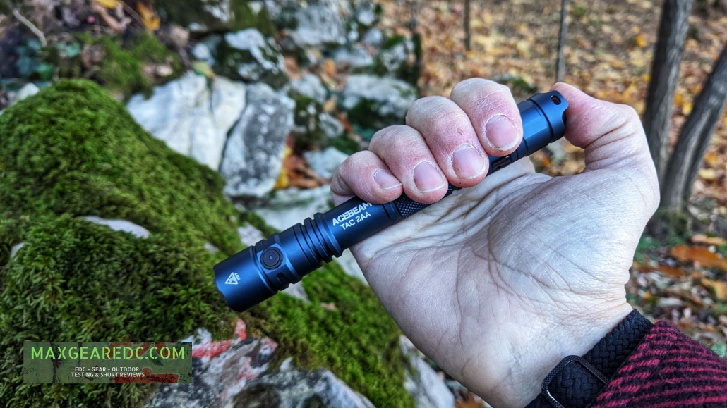 AceBeam_TAC_2AA_Flashlight_Review_maxgearedc.com_EDC_GEAR_OUTDOOR_TESTING_and_SHORT_REVIEWS_16