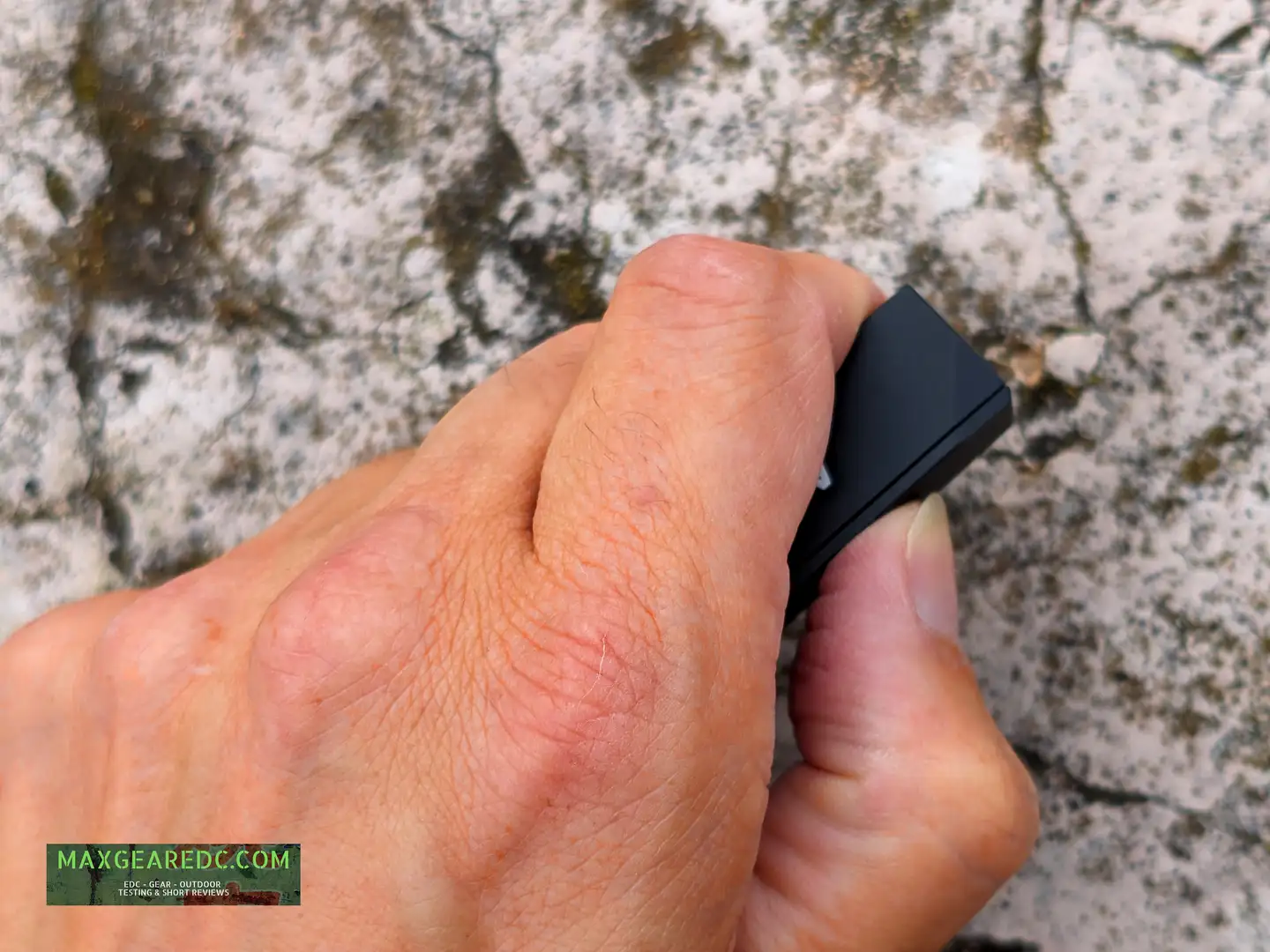 acebeam-keylite-500-flashlight-review-maxgearedc_019